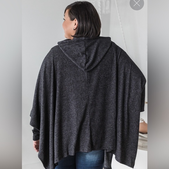 Pull over shawl - Picture 2 of 4